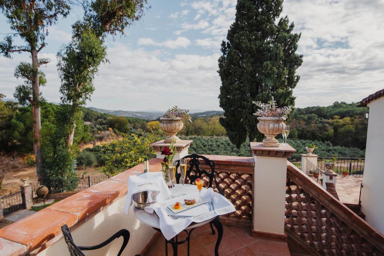 Masia Can Viver - Olive Oil Tourism B&B Бигес-и-Риельс Экстерьер фото