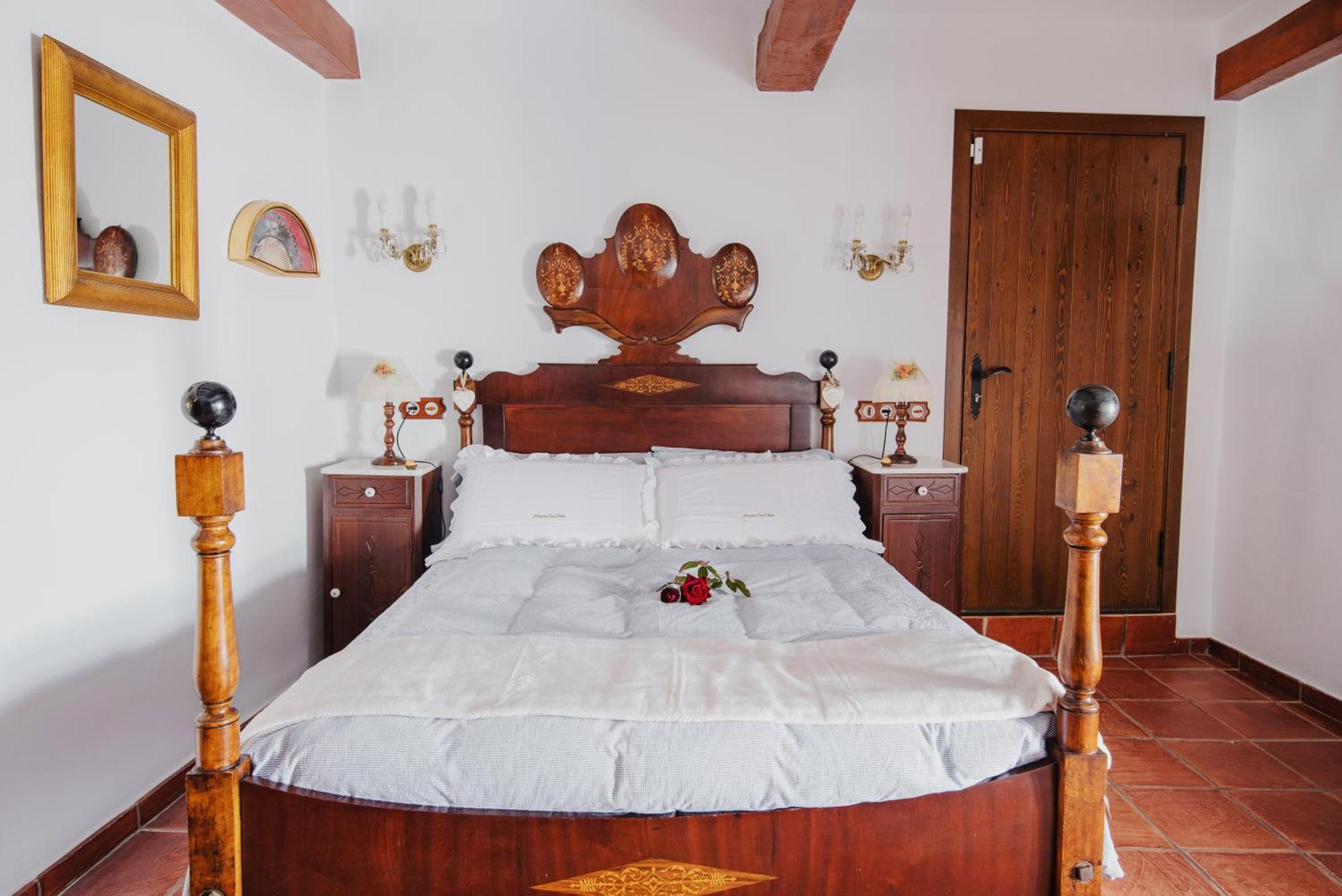 Masia Can Viver - Olive Oil Tourism B&B Бигес-и-Риельс Экстерьер фото