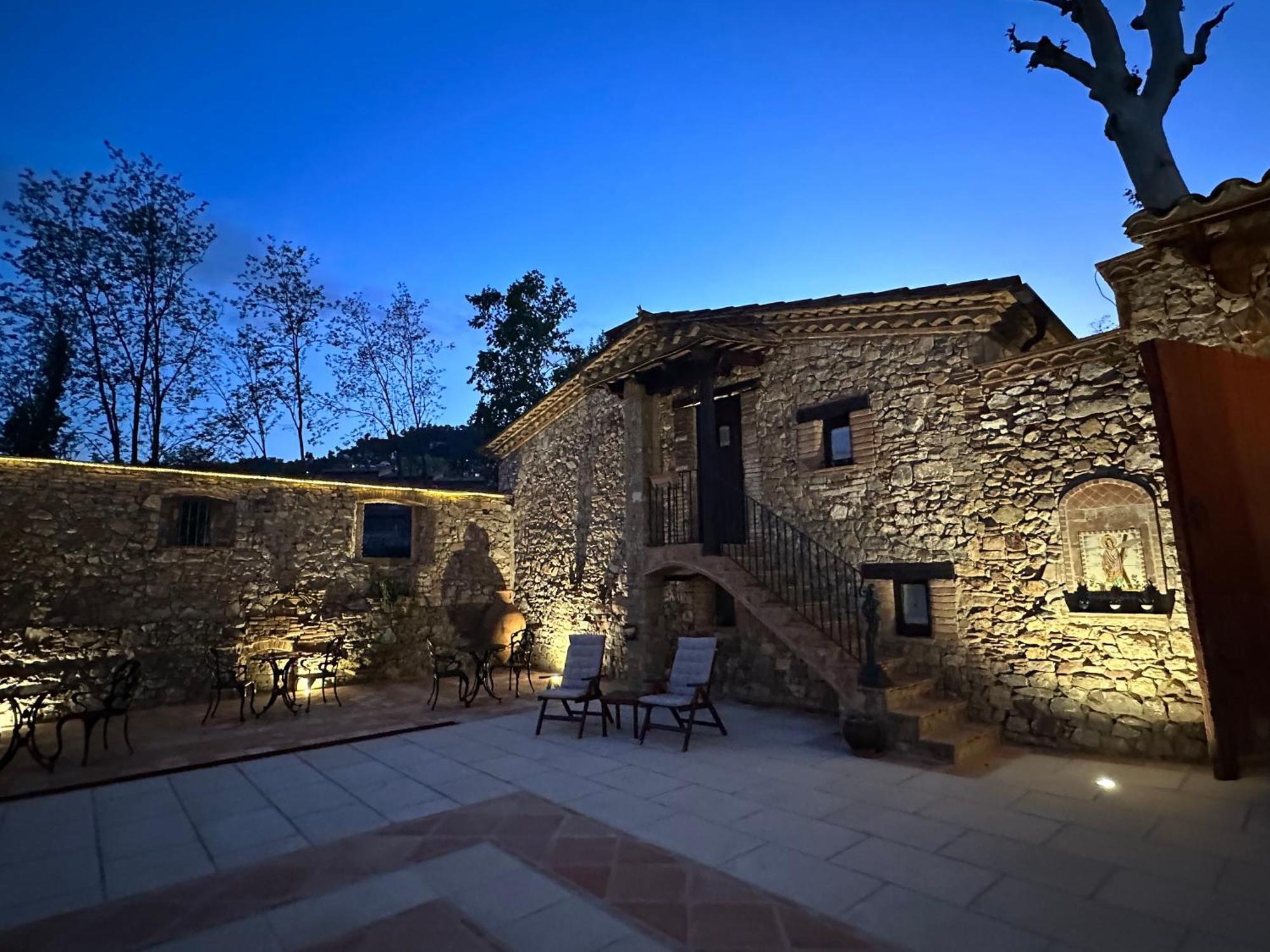 Masia Can Viver - Olive Oil Tourism B&B Бигес-и-Риельс Экстерьер фото